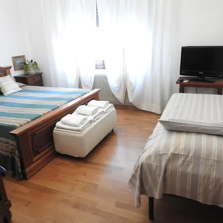 Venezia Bed and Breakfast 3*