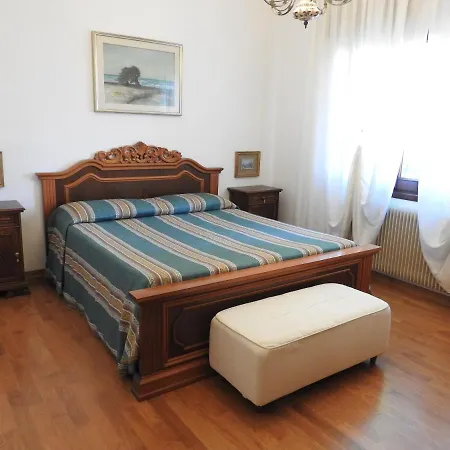 Venezia فندق مبيت وإفطار